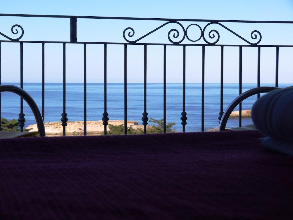 Hotel Bellavista S'Archittu الغرفة الصورة